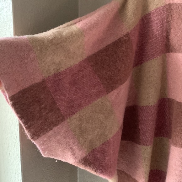 NOTE DI ANITA Merino Wool Made in Italy Plaid Cropped Mock Turtleneck Poncho - Picture 6 of 9